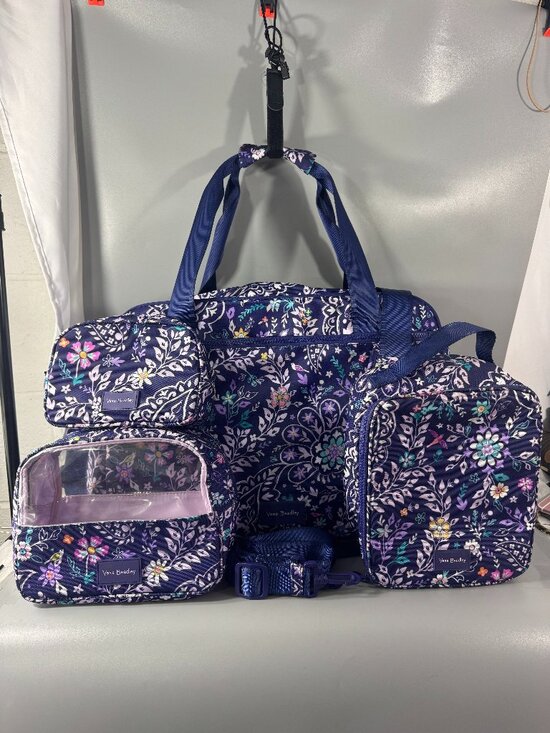 A Set of Vera Bradley Lighten Up Travel Duffel Belle Paisley - Picture 1 of 14